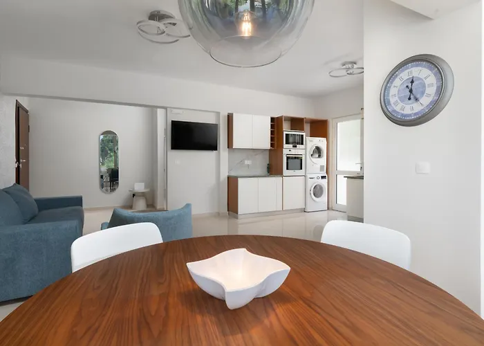 Celestial Apartment *